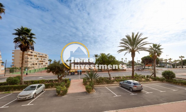 Resale - Apartment - Torrevieja - Cabo Cervera