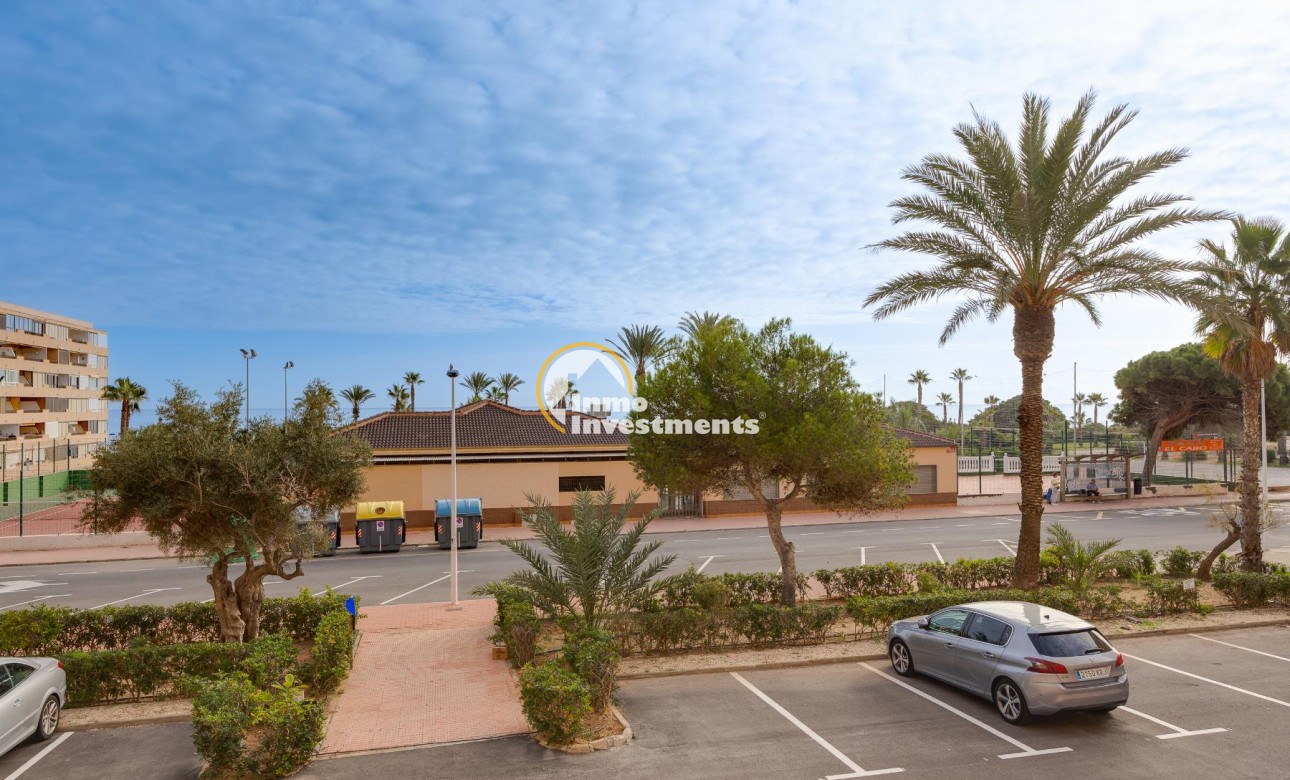 Resale - Apartment - Torrevieja - Cabo Cervera