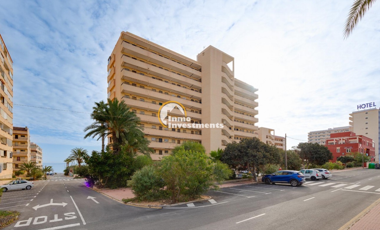 Resale - Apartment - Torrevieja - Cabo Cervera