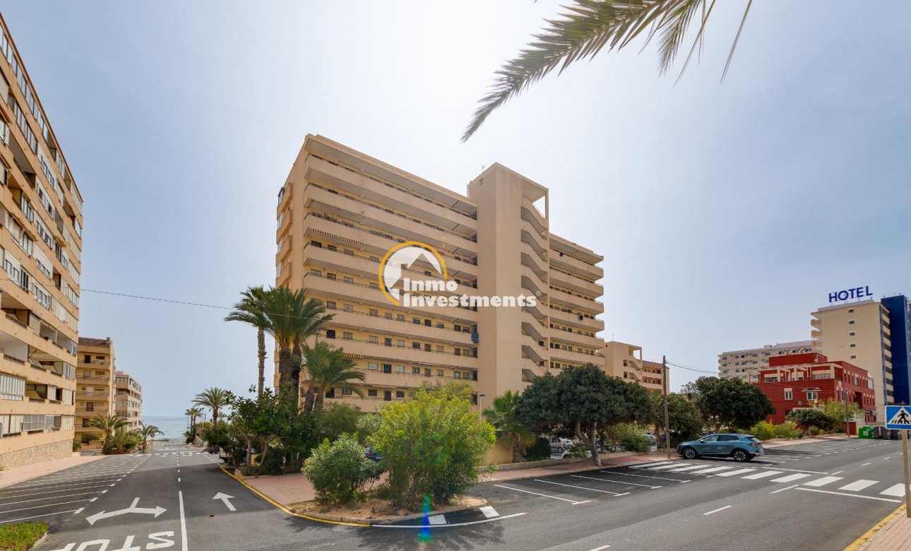 Resale - Apartment - Torrevieja - Cabo Cervera