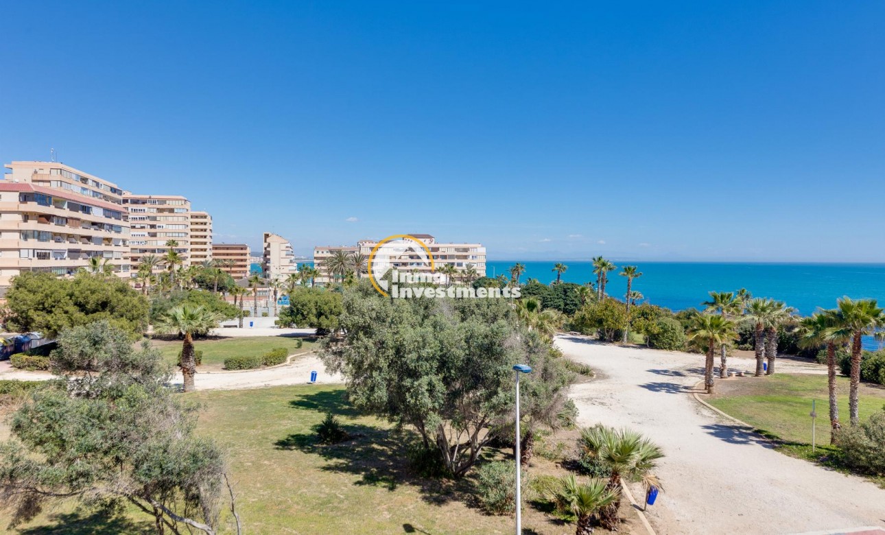 Resale - Apartment - Torrevieja - Cabo Cervera