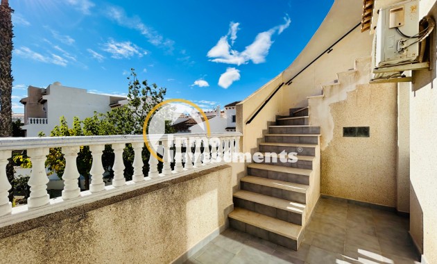 Resale - Town house - Villamartin