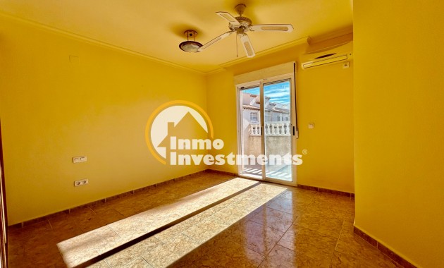 Resale - Town house - Villamartin