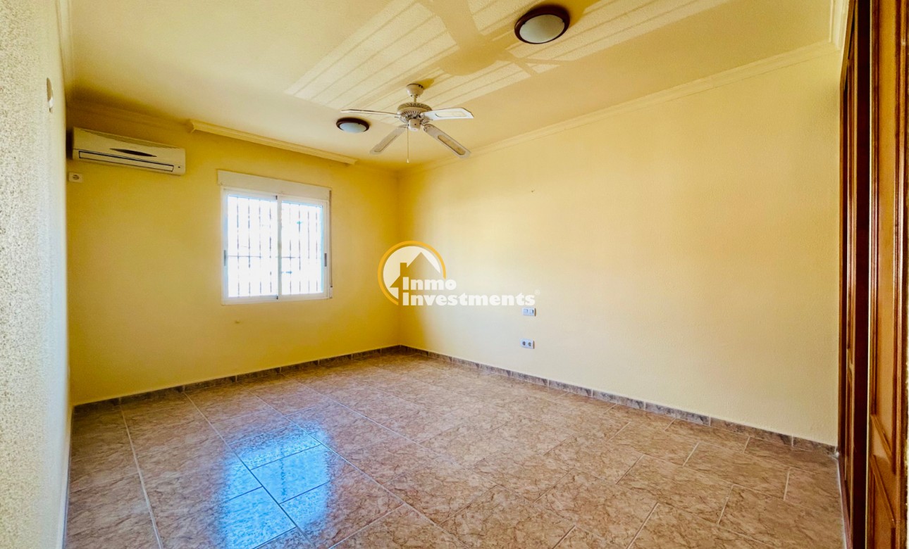 Resale - Town house - Villamartin