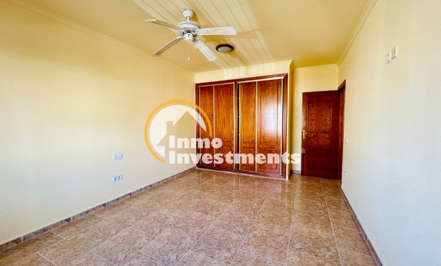 Resale - Town house - Villamartin