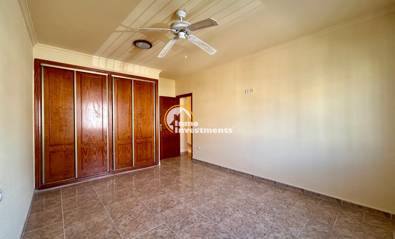 Resale - Town house - Villamartin