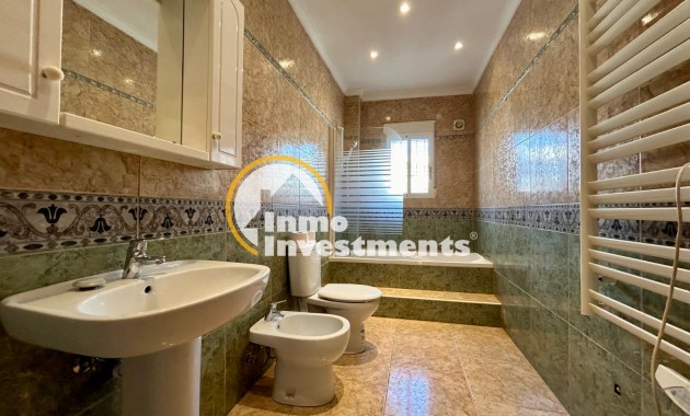 Resale - Town house - Villamartin