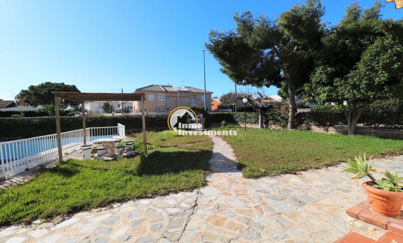 Gebrauchtimmobilien - Villa - Punta Prima - Strandseite