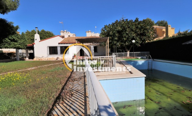 Gebrauchtimmobilien - Villa - Punta Prima - Strandseite