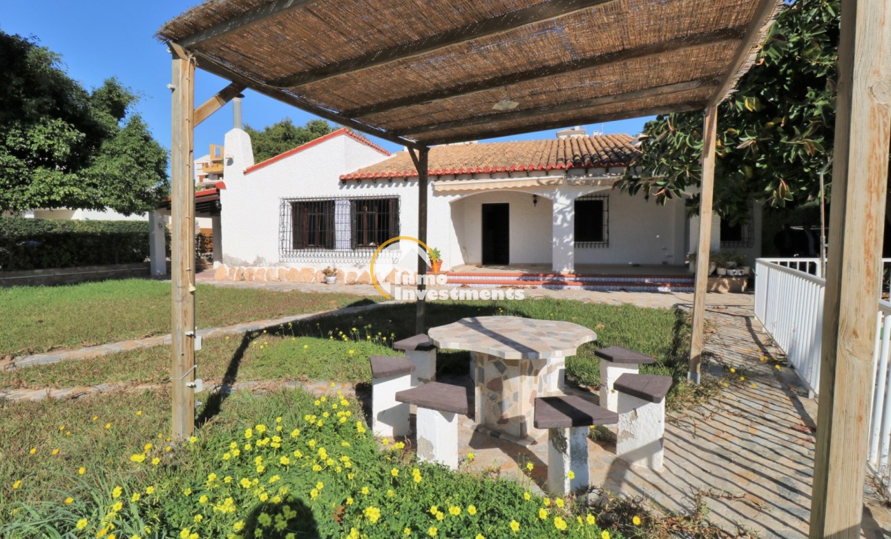 Gebrauchtimmobilien - Villa - Punta Prima - Strandseite