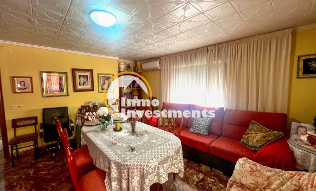 Resale - Apartment - Torrevieja - Acequion