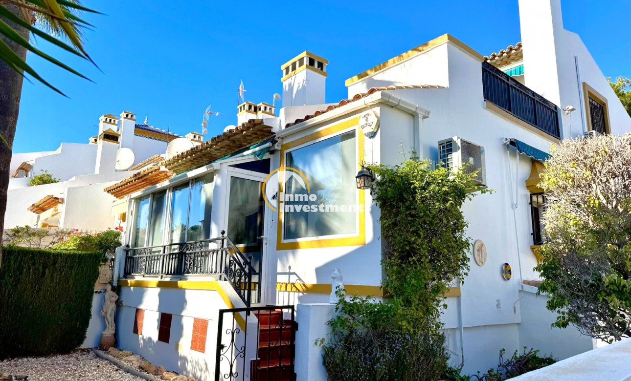 Resale - Town house - Villamartin - Valencias