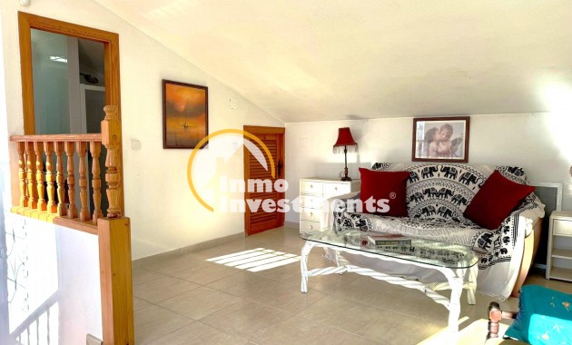 Resale - Town house - Villamartin - Valencias