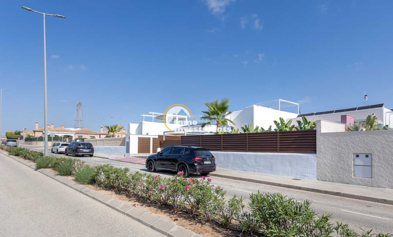 Resale - Villa - Los Montesinos