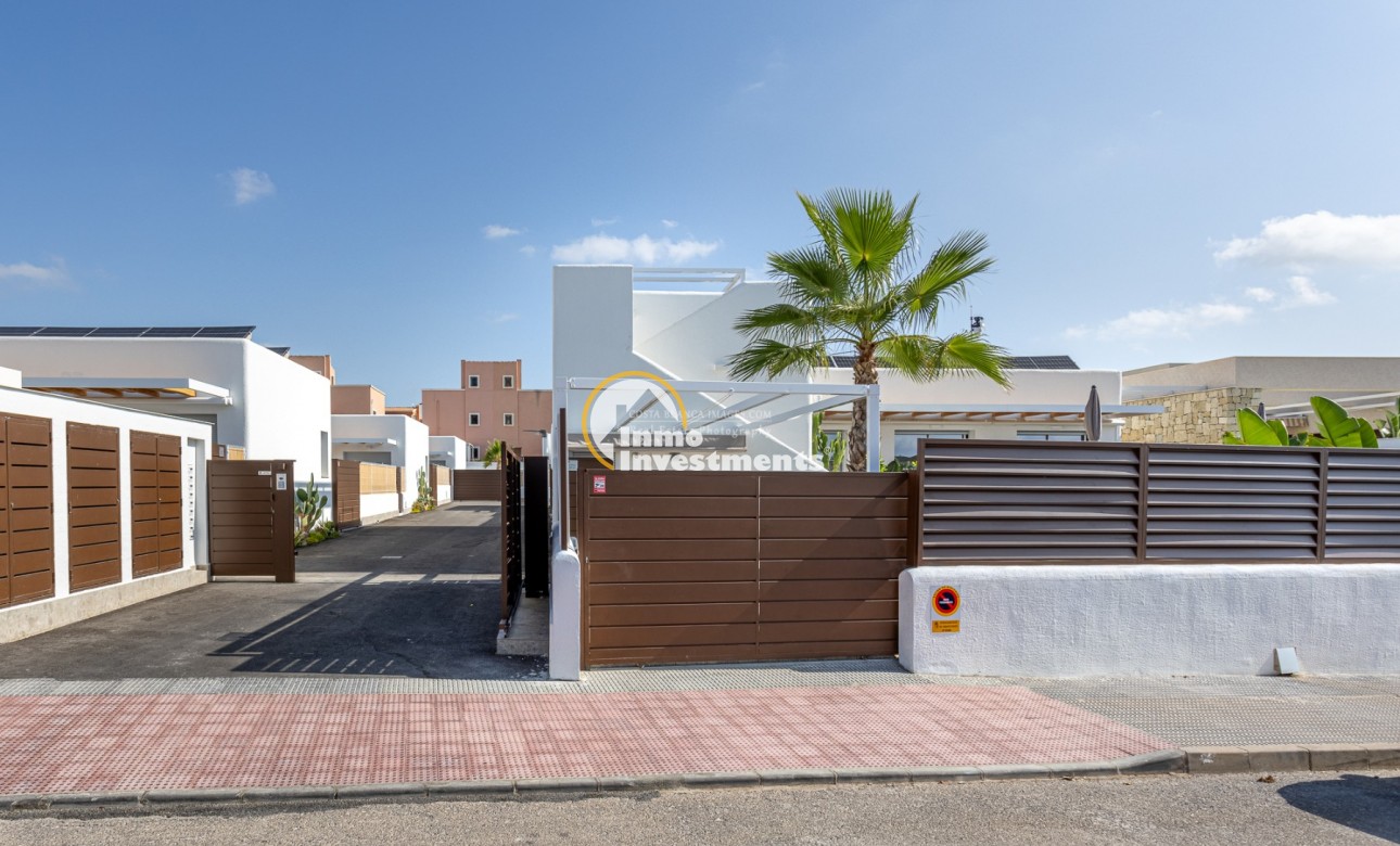 Resale - Villa - Los Montesinos