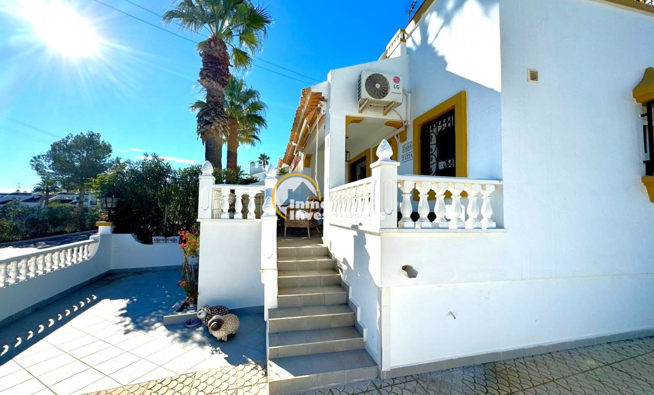 Till salu - Town house - Villamartin