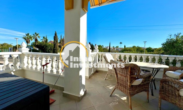 Till salu - Town house - Villamartin