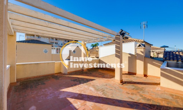 Reventa - Chalet independiente - Torrevieja - Pueblo - Centro