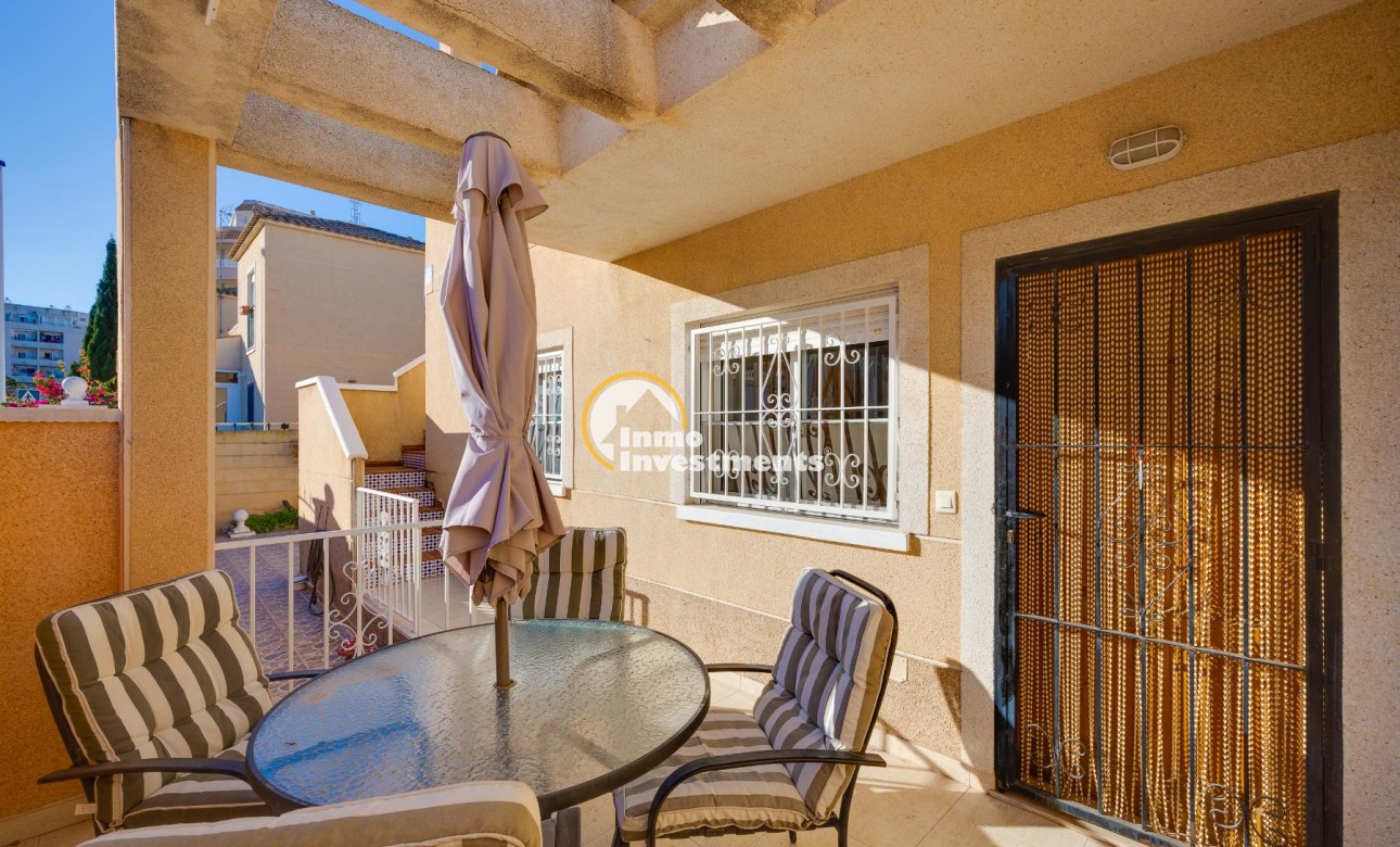 Reventa - Chalet independiente - Torrevieja - Pueblo - Centro