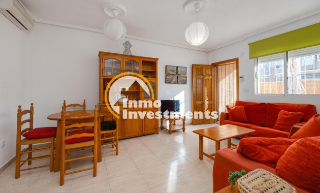 Reventa - Chalet independiente - Torrevieja - Pueblo - Centro