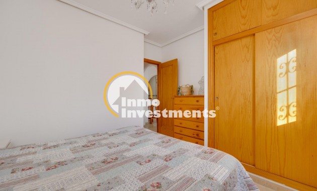 Reventa - Chalet independiente - Torrevieja - Pueblo - Centro