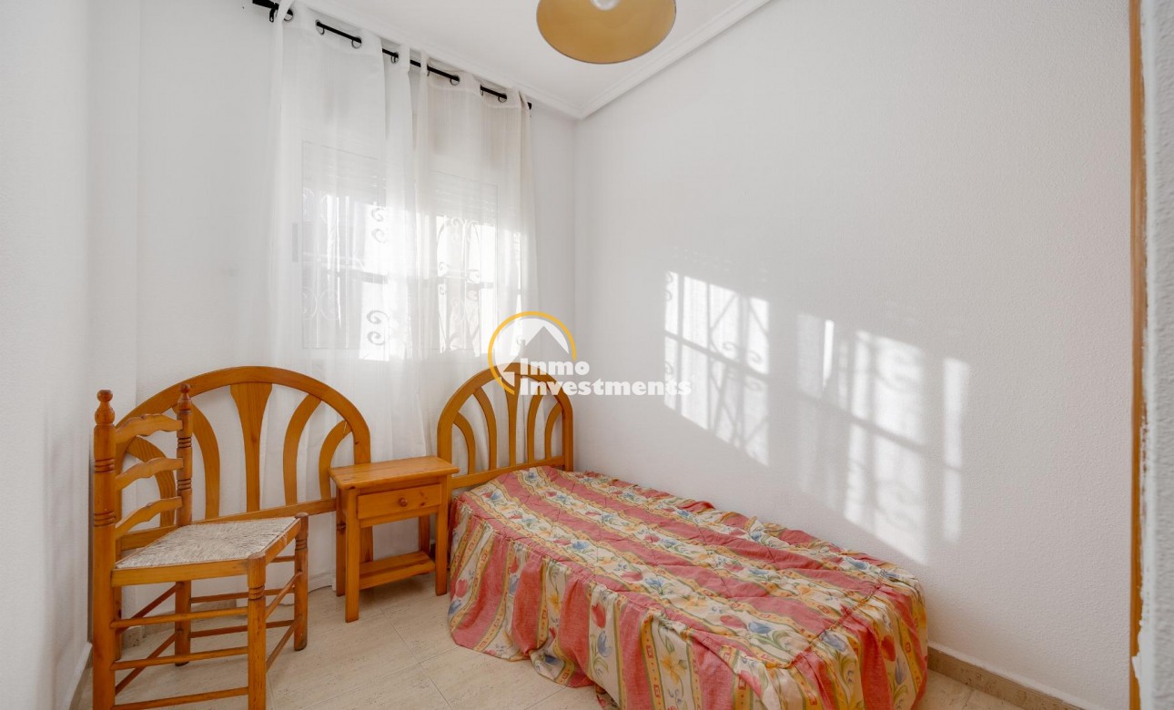 Reventa - Chalet independiente - Torrevieja - Pueblo - Centro