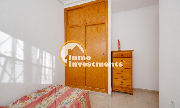 Reventa - Chalet independiente - Torrevieja - Pueblo - Centro