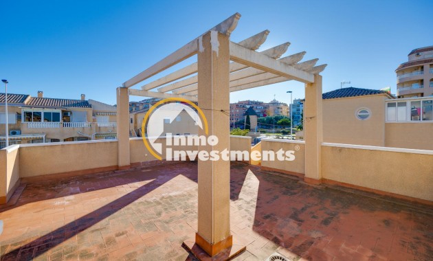 Reventa - Chalet independiente - Torrevieja - Pueblo - Centro