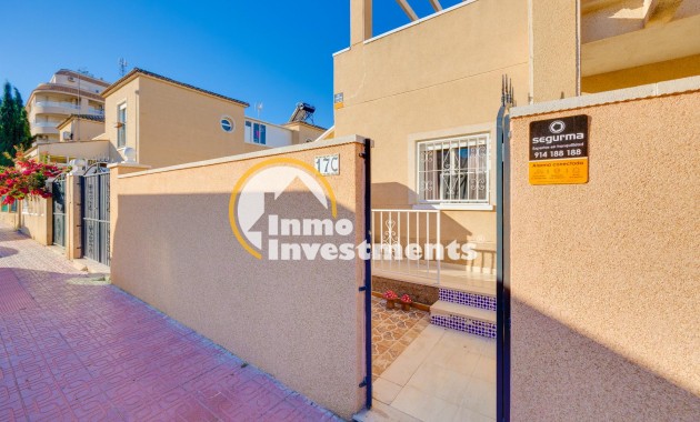 Reventa - Chalet independiente - Torrevieja - Pueblo - Centro