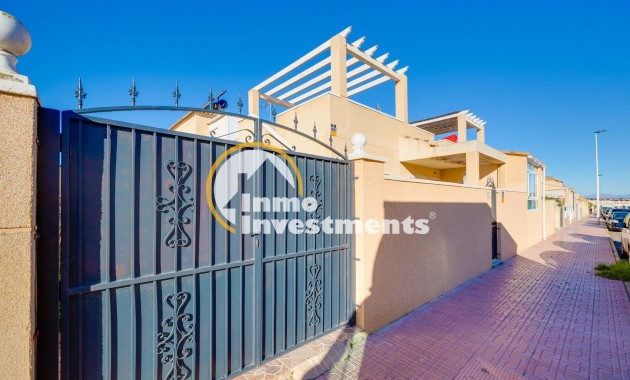 Reventa - Chalet independiente - Torrevieja - Pueblo - Centro