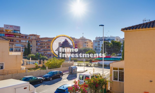 Reventa - Chalet independiente - Torrevieja - Pueblo - Centro