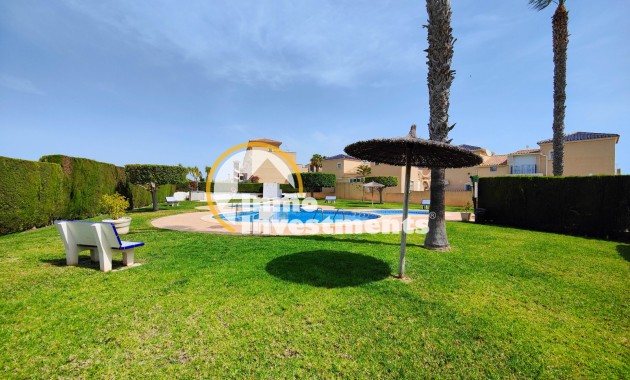 Resale - Semi detached villa - Punta Prima