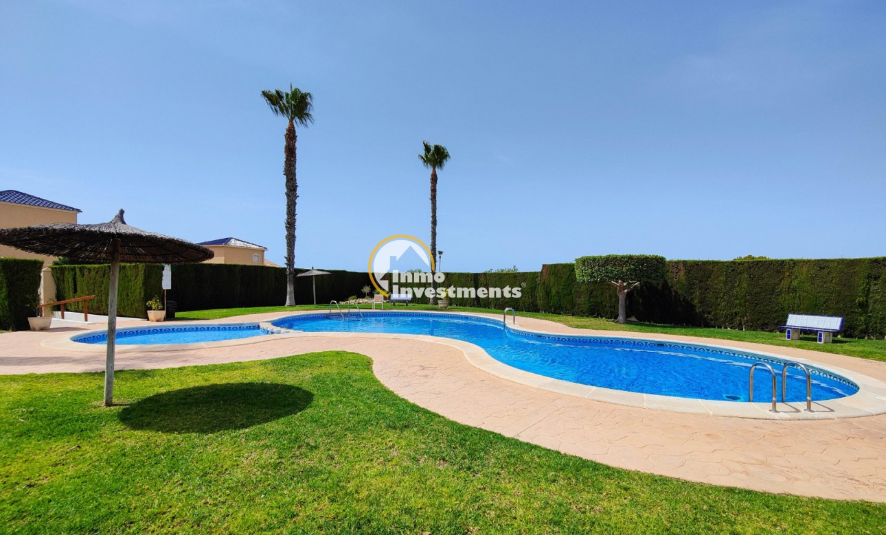 Resale - Semi detached villa - Punta Prima