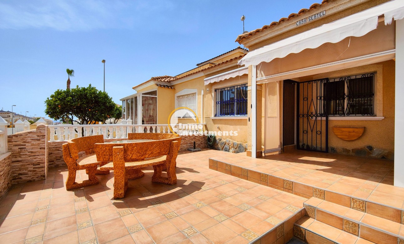 Resale - Semi detached villa - Punta Prima