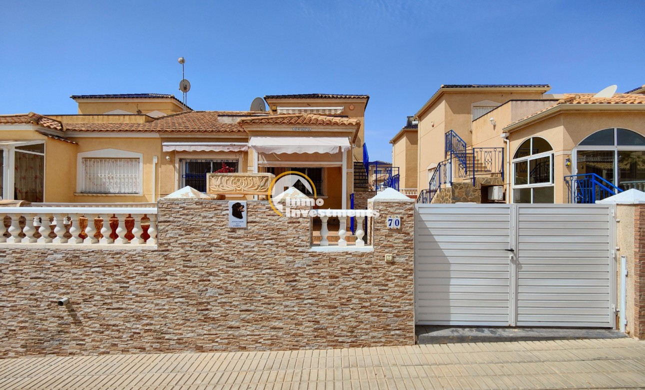 Resale - Semi detached villa - Punta Prima