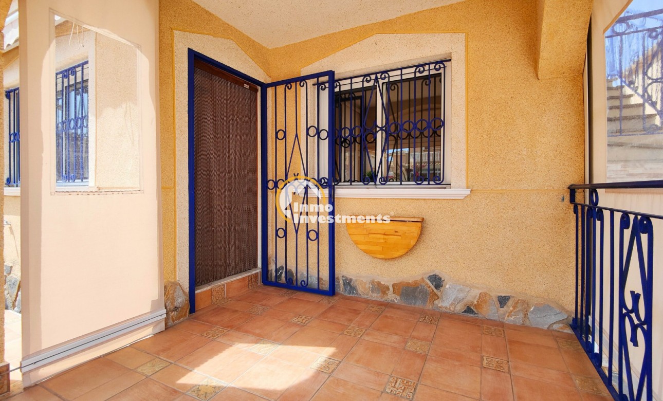 Resale - Semi detached villa - Punta Prima