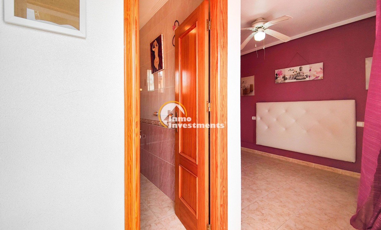 Resale - Semi detached villa - Punta Prima