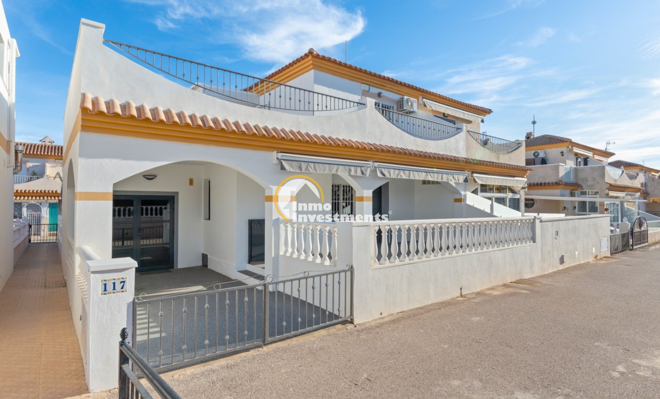 Resale - Villa - Orihuela Costa