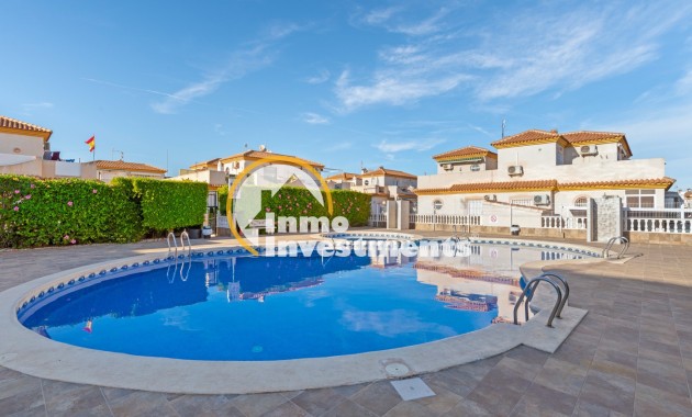 Resale - Villa - Orihuela Costa