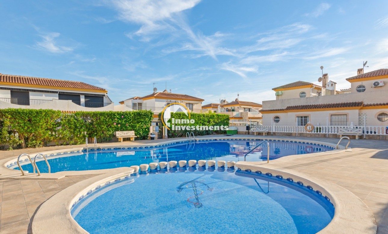 Resale - Villa - Orihuela Costa