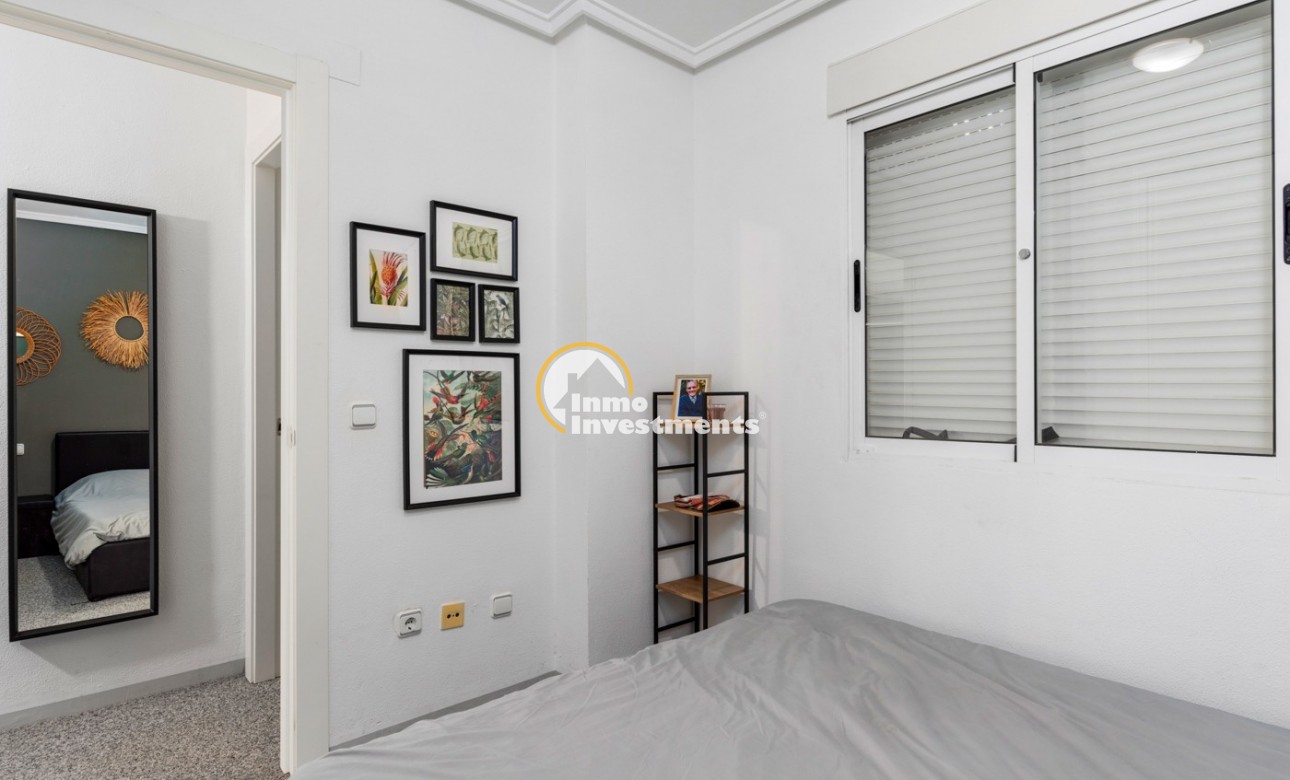 Resale - Villa - Orihuela Costa