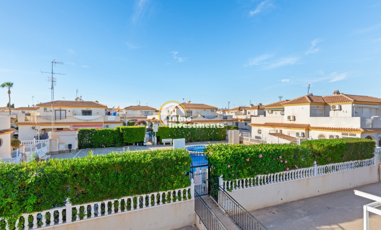 Resale - Villa - Orihuela Costa