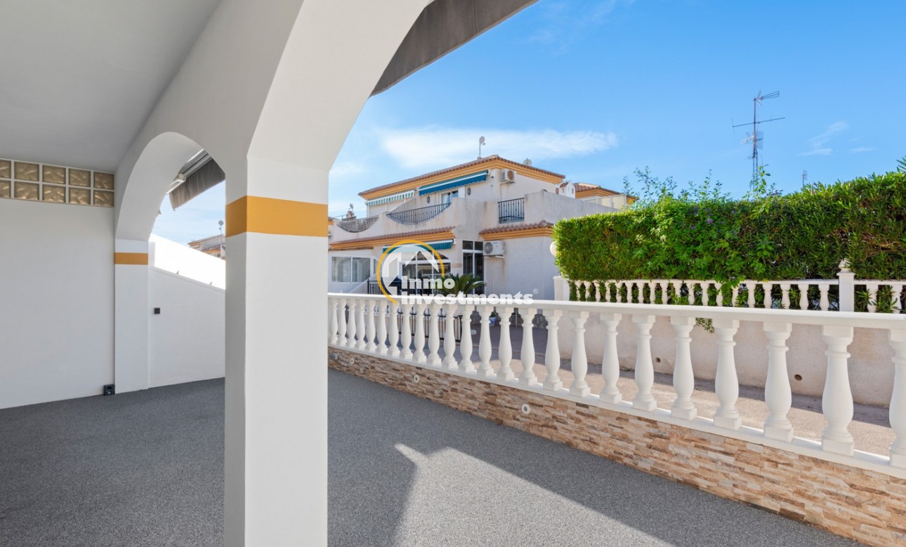 Resale - Villa - Orihuela Costa