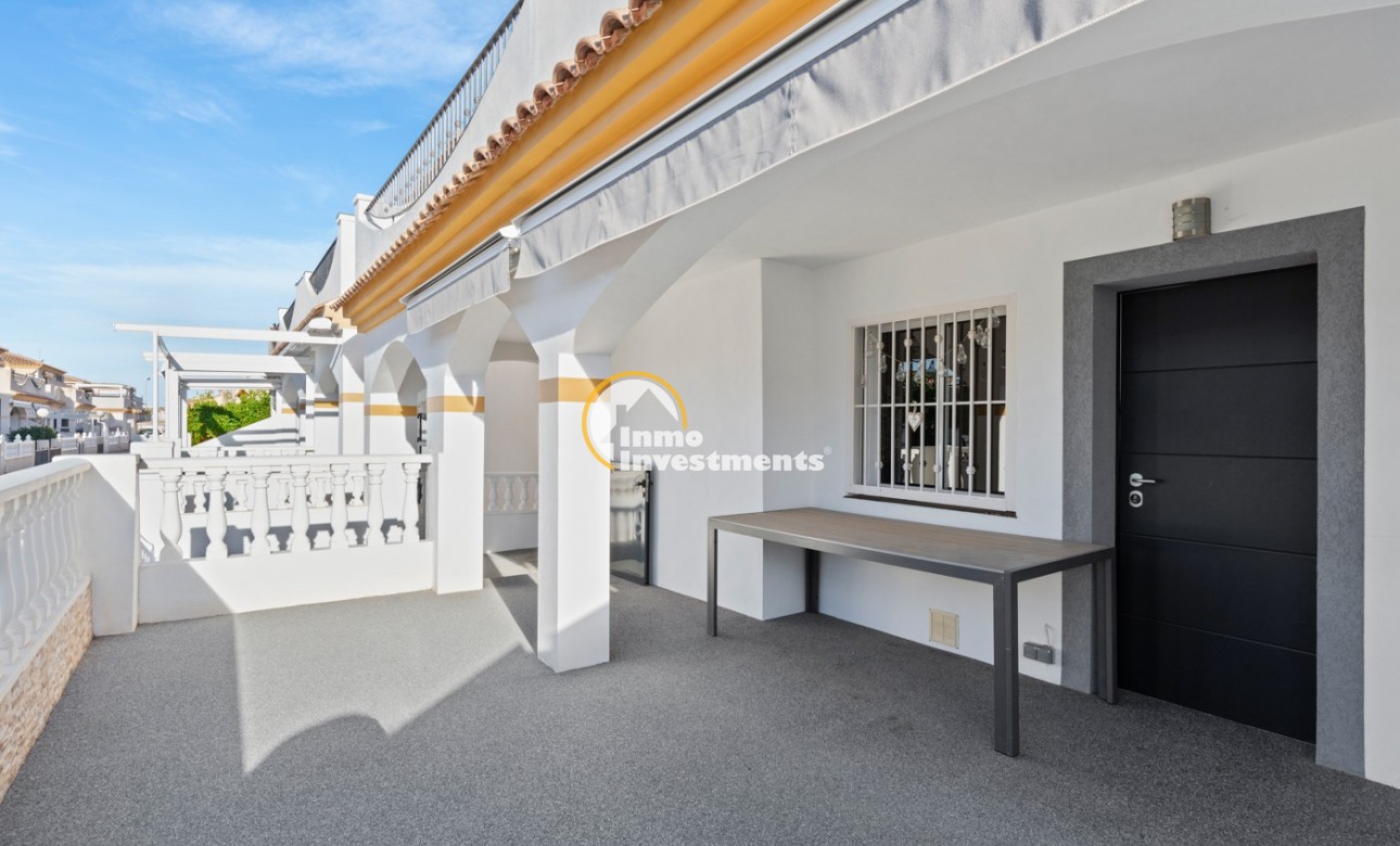 Resale - Villa - Orihuela Costa