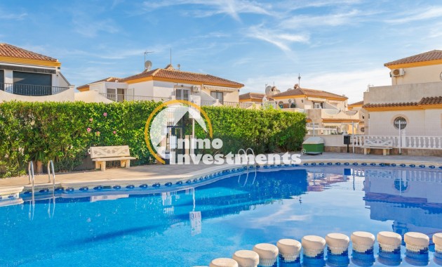 Resale - Villa - Orihuela Costa