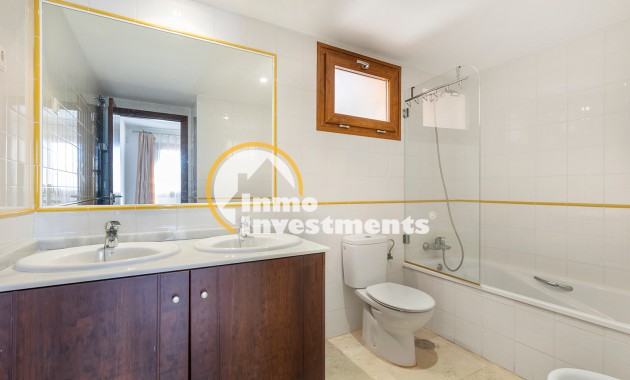 Gebrauchtimmobilien - Apartment - Punta Prima - Strandseite