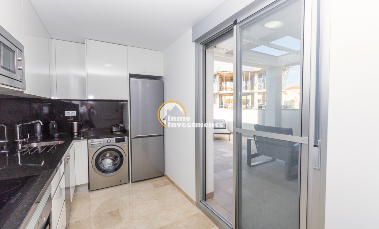 Resale - Apartment - Villamartin