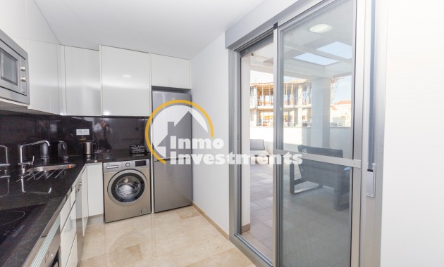 Resale - Apartment - Villamartin