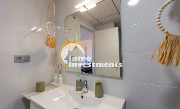 Resale - Apartment - Villamartin