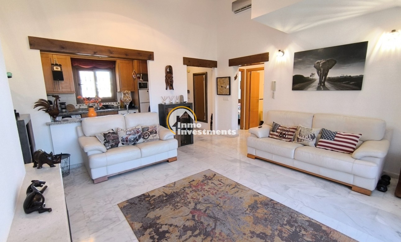 Resale - Bungalow - Algorfa - La Finca